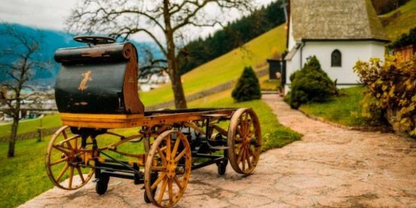 Porsche 100 anos atrás era elétrico e ecológico