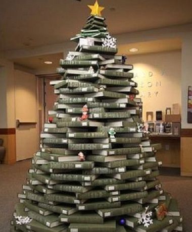 10 árvores de Natal feitas com livros - greenMe