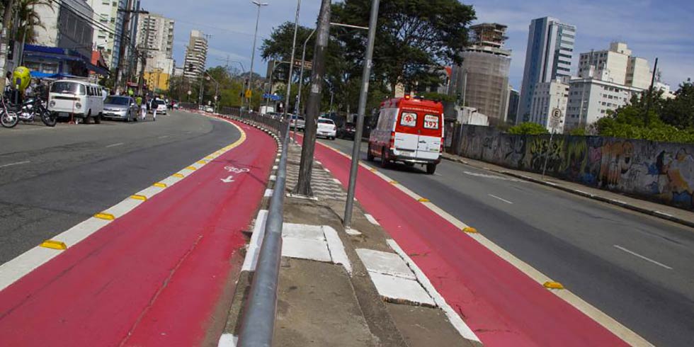 Ministério Público paralisa obras da ciclovia em São Paulo