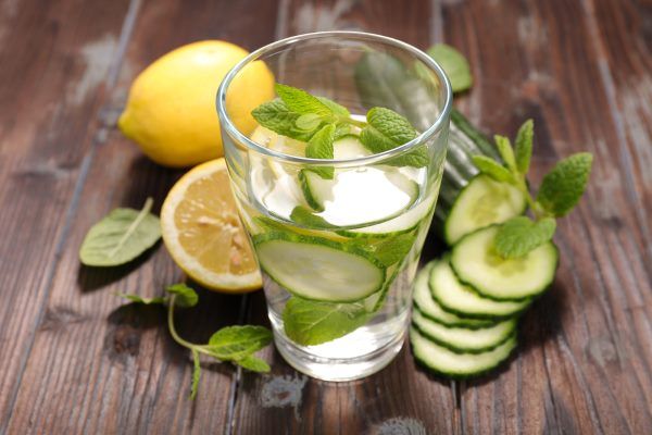 agua detox limao pepino