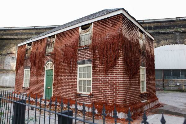 alex chinneck 12