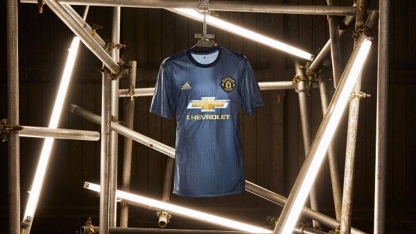 manchester. camisa 2jpg