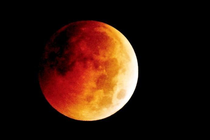 eclipse lunar total