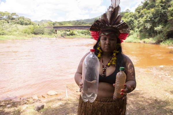 cor agua paraopeba