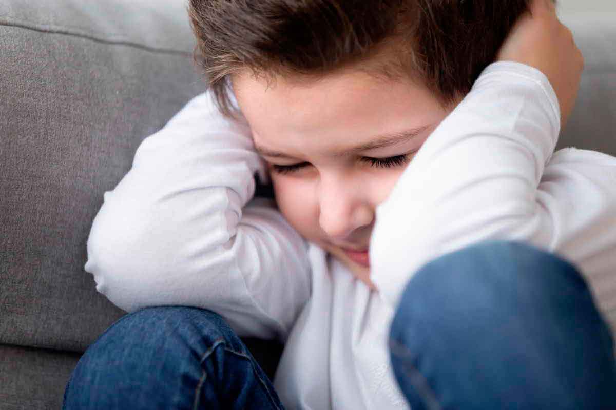 Atenção no Réveillon: crianças com autismo também sofrem com os fogos de artifício - GreenMe.com.br