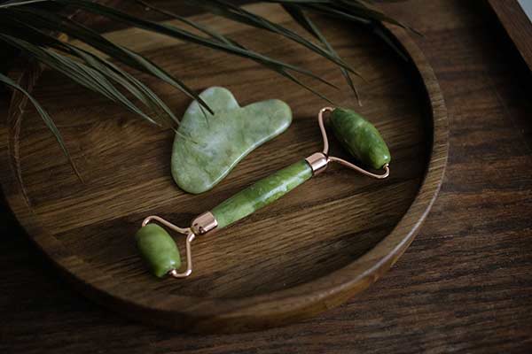 O que é Gua Sha, para que serve e como usar - greenMe